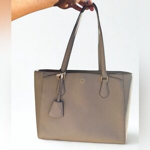 Elegant Tory Burch Taupe Tote Bag